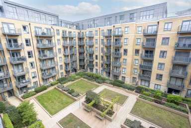 Carleton House, 20 Boulevard Drive, Colindale - NW9 view 9