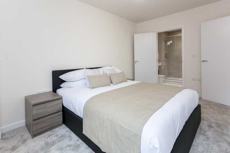 2 bedrooms apartments/flats to sale in Chrome Apartments, Hargrave Drive, Harrow-image 8