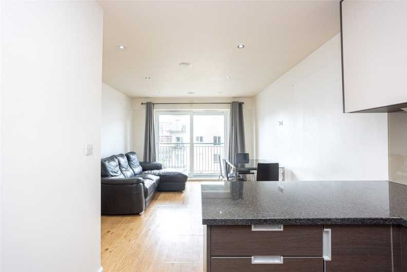 2 bedrooms apartments/flats to sale in Heritage Avenue, Beaufort Park, Colindale-image 9