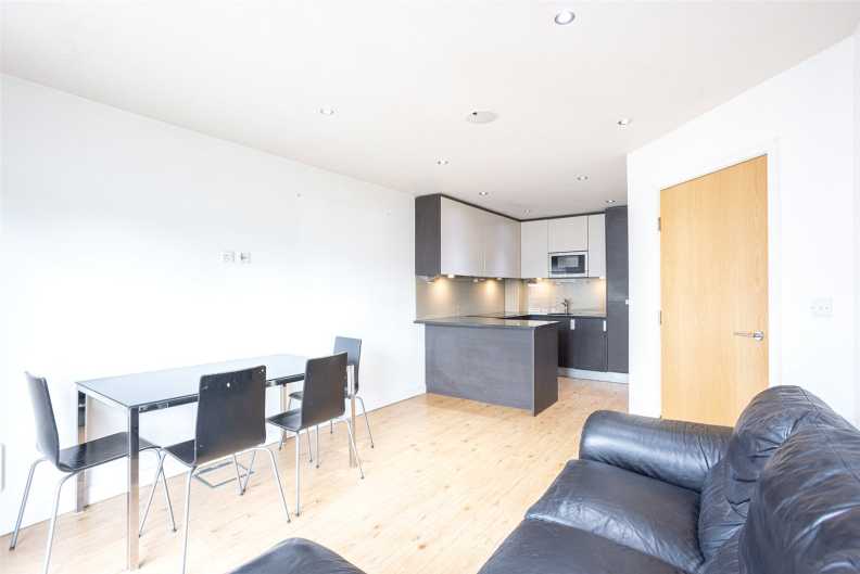 2 bedrooms apartments/flats to sale in Heritage Avenue, Beaufort Park, Colindale-image 10