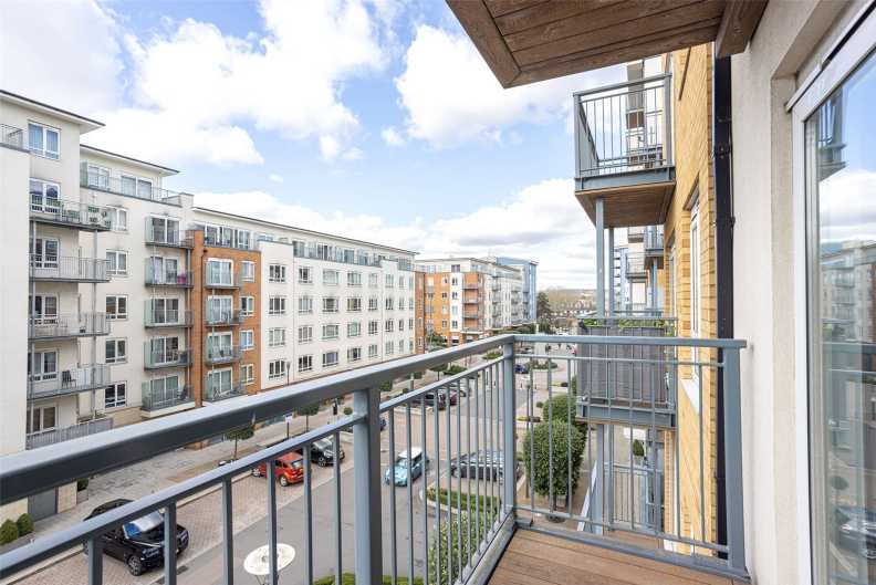 2 bedrooms apartments/flats to sale in Heritage Avenue, Beaufort Park, Colindale-image 5