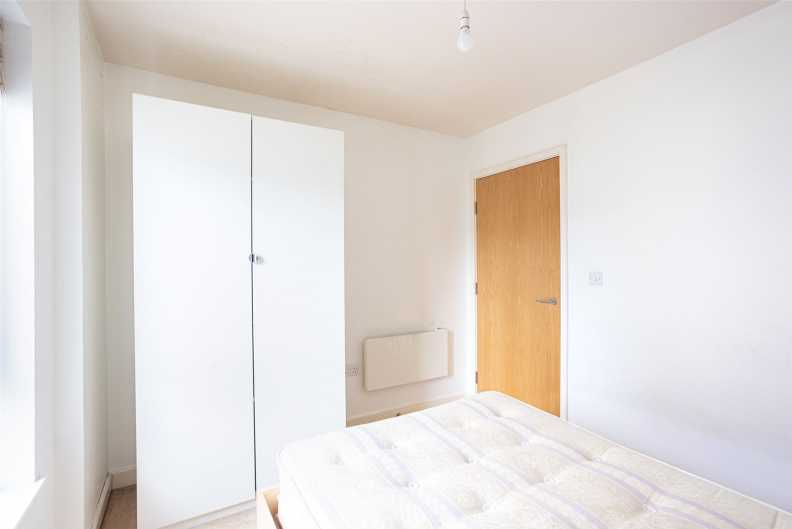 2 bedrooms apartments/flats to sale in Heritage Avenue, Beaufort Park, Colindale-image 7