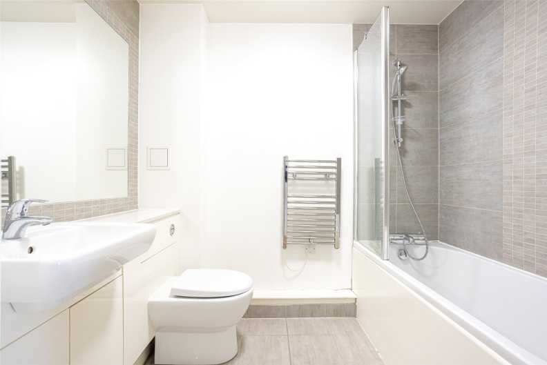 2 bedrooms apartments/flats to sale in Curtiss House, 27 Heritage Avenue, Beaufort Park-image 14