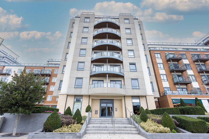 Studio apartments/flats to sale in Aerodrome Road, Beaufort Park, Colindale-image 1