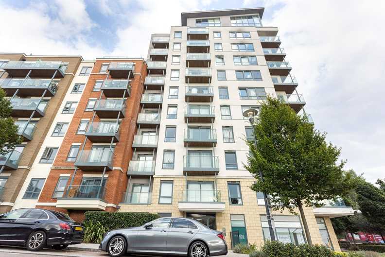 2 bedroom flat for Sale in Aerodrome Road, Beaufort Park, Colindale