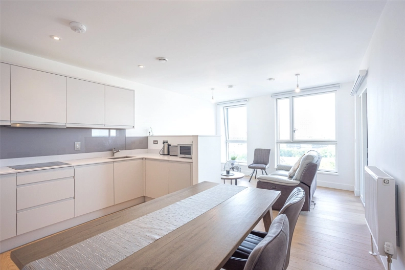 1 bedroom apartments/flats to sale in Edgware Road, Colindale-image 1