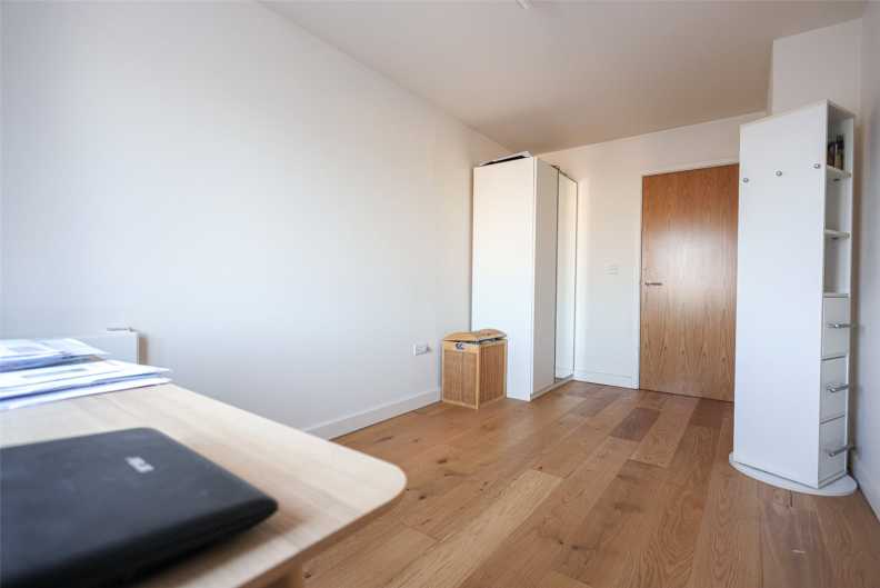 2 bedrooms apartments/flats to sale in Heritage Avenue, Colindale-image 18