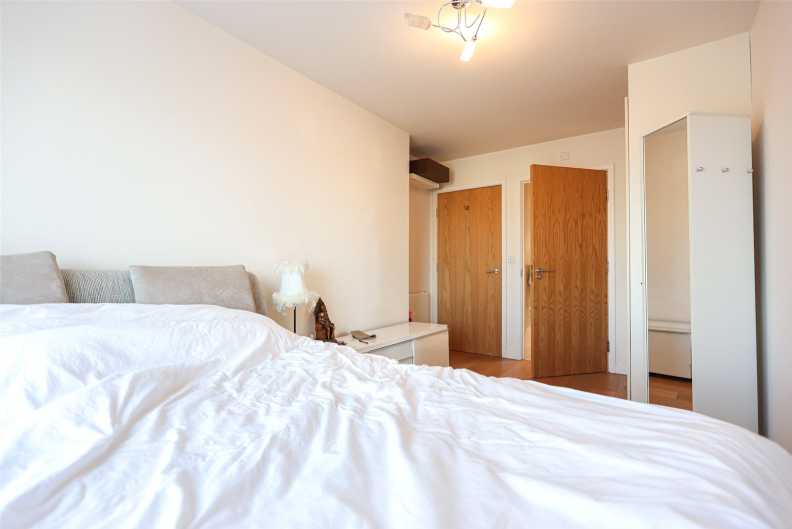 2 bedrooms apartments/flats to sale in Heritage Avenue, Colindale-image 14