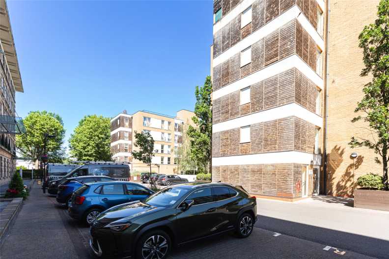 1 bedroom apartments/flats to sale in Bromyard Avenue, East Acton-image 19