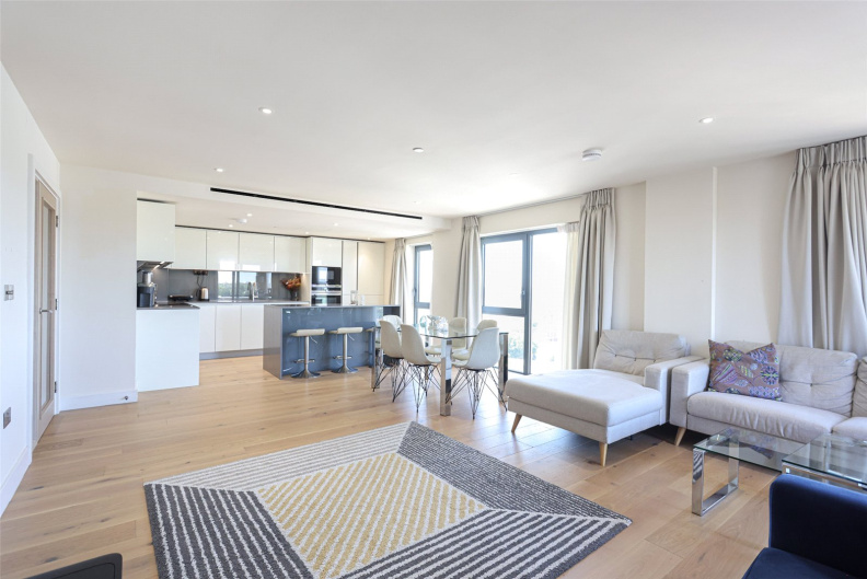 3 bedrooms apartments/flats to sale in Beaufort Square, Beaufort Park, Colindale-image 5