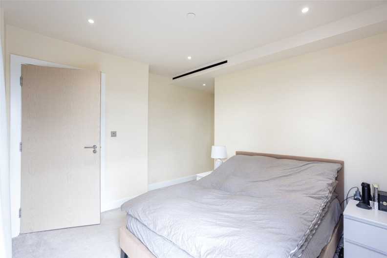 3 bedrooms apartments/flats to sale in Beaufort Square, Beaufort Park, Colindale-image 10