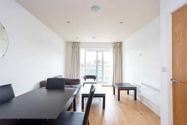 Heritage Avenue, Colindale - NW9 view 3