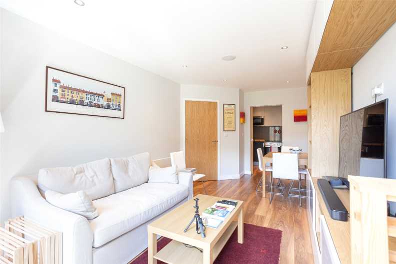 1 bedroom apartments/flats to sale in Heritage Avenue, Colindale-image 5