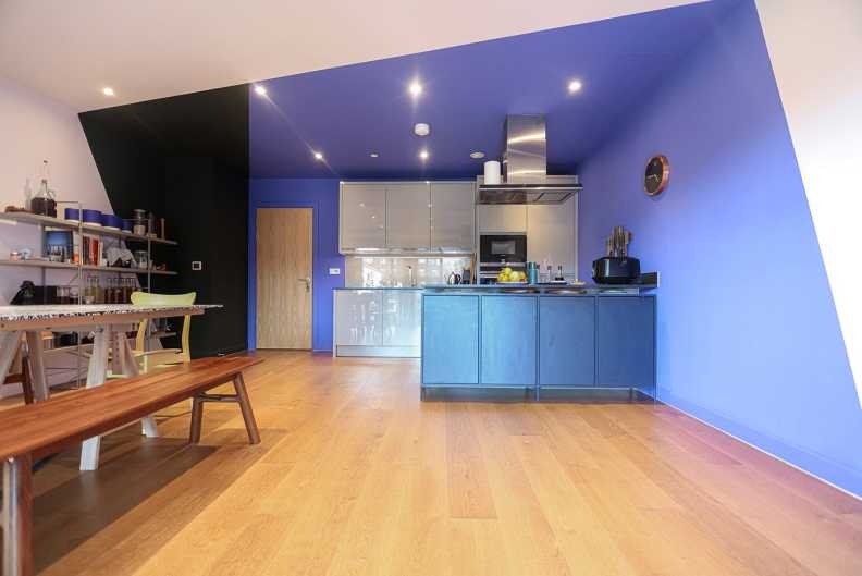3 bedrooms apartments/flats to sale in Lismore Boulevard, Colindale Gardens, Colindale-image 6