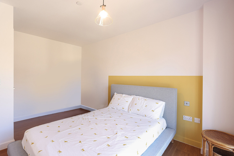 3 bedrooms apartments/flats to sale in Lismore Boulevard, Colindale Gardens, Colindale-image 12