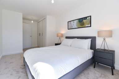 Beaufort Square, Beaufort Park, Colindale - NW9 view 4