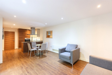 Bromyard Avenue, East Acton - W3 view 5