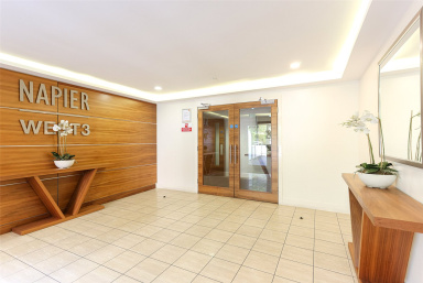 Bromyard Avenue, East Acton - W3 view 19