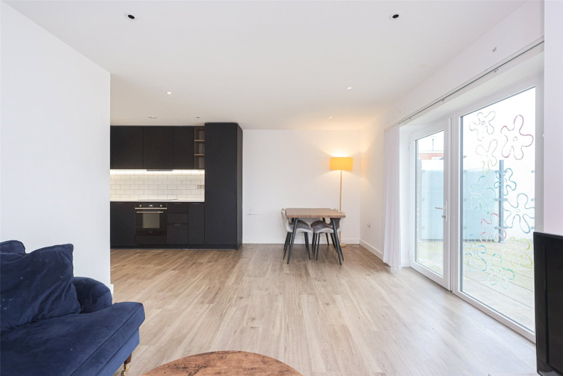 2 bedrooms apartments/flats to sale in Beaufort Square, Beaufort Park, Colindale-image 17