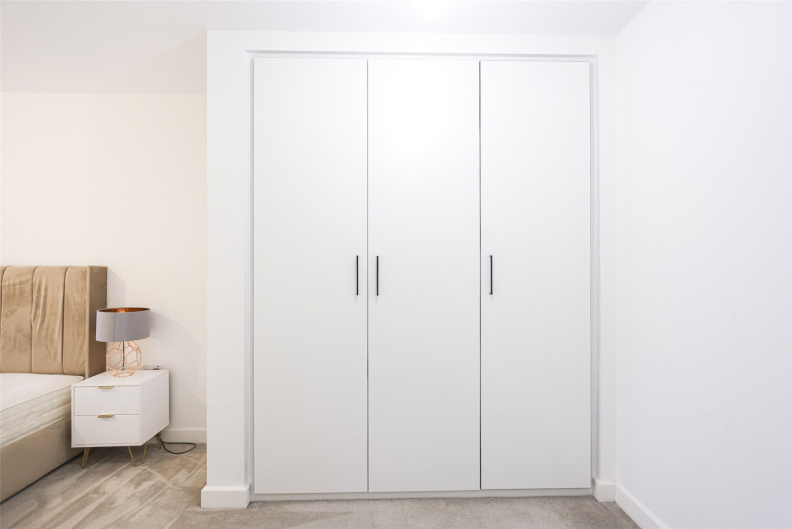 2 bedrooms apartments/flats to sale in Beaufort Square, Beaufort Park, Colindale-image 23