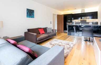 Longfield Avenue, Dickens Yard, Ealing - W5 view 4