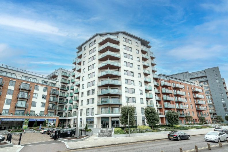 1 bedroom apartments/flats to sale in Aerodrome Road, Beaufort Park, Colindale-image 1