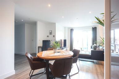 Lismore Boulevard, Colindale - NW9 view 3