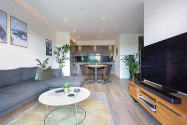 Lismore Boulevard, Colindale - NW9 view 19