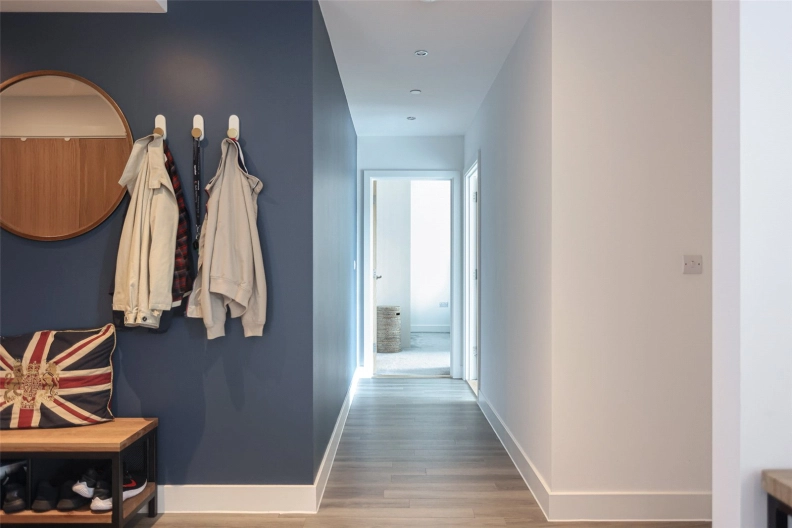 2 bedrooms apartments/flats to sale in Lismore Boulevard, Colindale-image 21