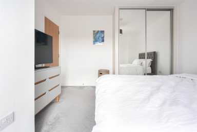 Lismore Boulevard, Colindale - NW9 view 14