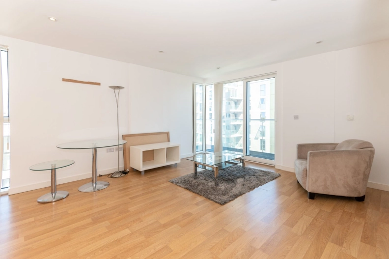 2 bedrooms apartments/flats to sale in Goodchild Road, Manor House-image 3