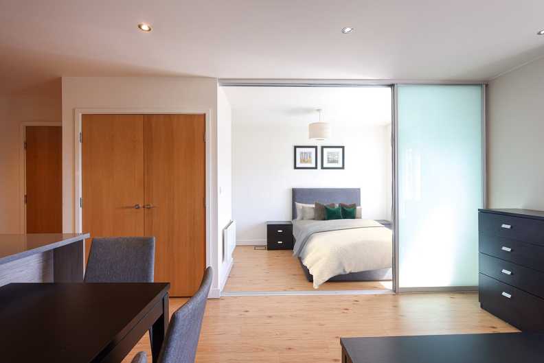 1 bedroom apartments/flats to sale in Heritage Avenue, London-image 10