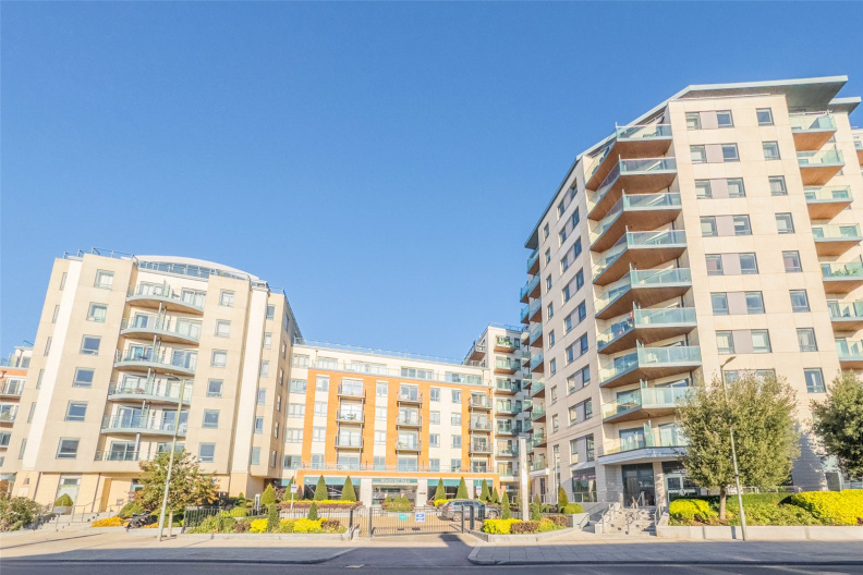 3 bedrooms apartments/flats to sale in Aerodrome Road, Beaufort Park, Colindale-image 1