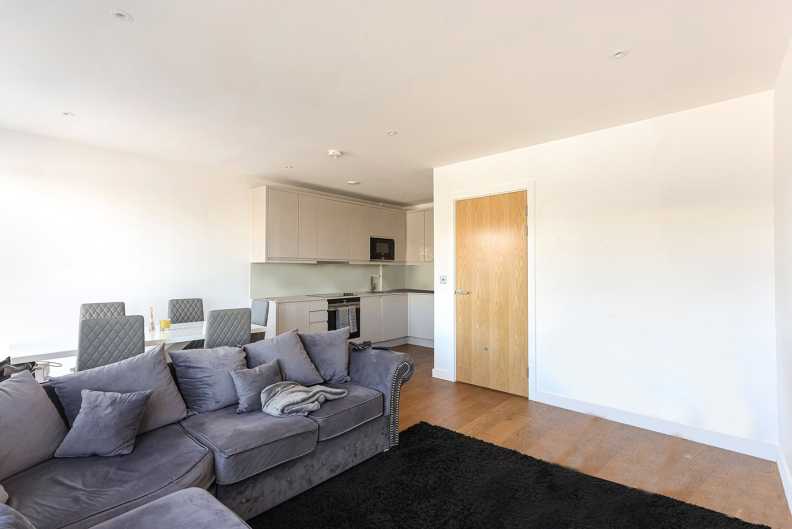 1 bedroom apartments/flats to sale in Lismore Boulevard, Colindale Gardens, Colindale-image 1