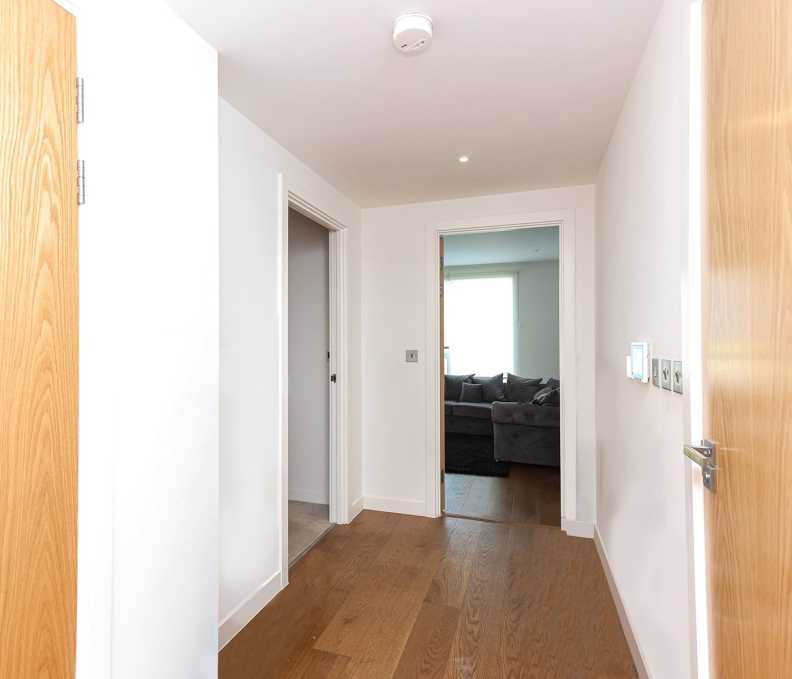 1 bedroom apartments/flats to sale in Lismore Boulevard, Colindale Gardens, Colindale-image 13