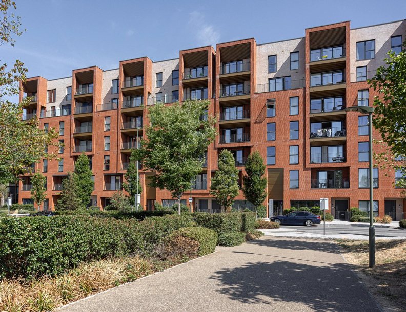 1 bedroom apartments/flats to sale in Lismore Boulevard, Colindale Gardens, Colindale-image 15
