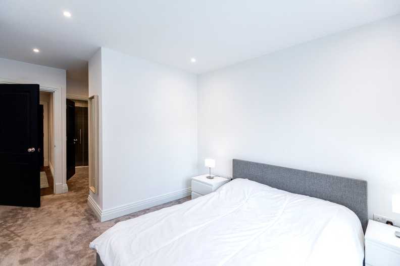 2 bedrooms apartments/flats to sale in Filmworks Walk, Ealing-image 6