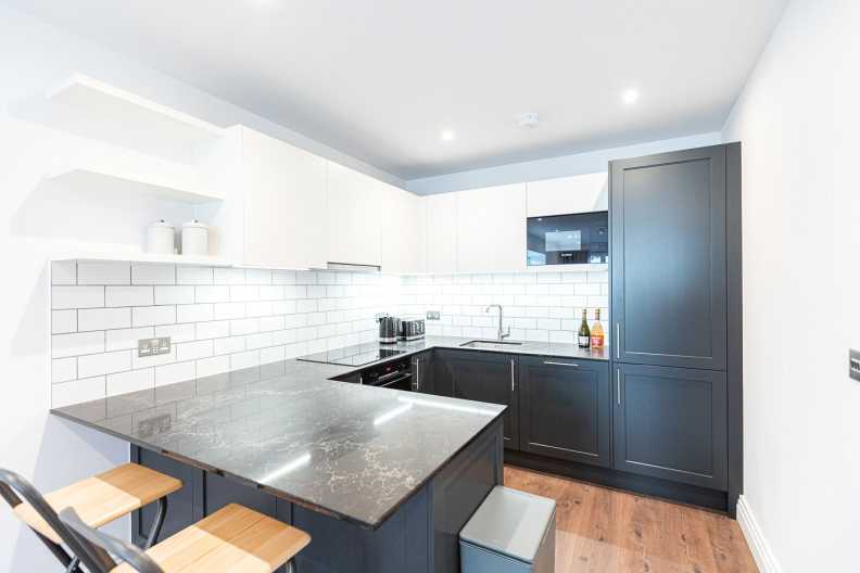 2 bedrooms apartments/flats to sale in Filmworks Walk, Ealing-image 8