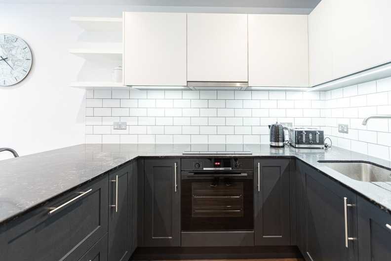 2 bedrooms apartments/flats to sale in Filmworks Walk, Ealing-image 11