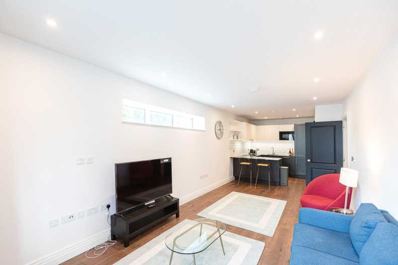 2 bedrooms apartments/flats to sale in Filmworks Walk, Ealing-image 13