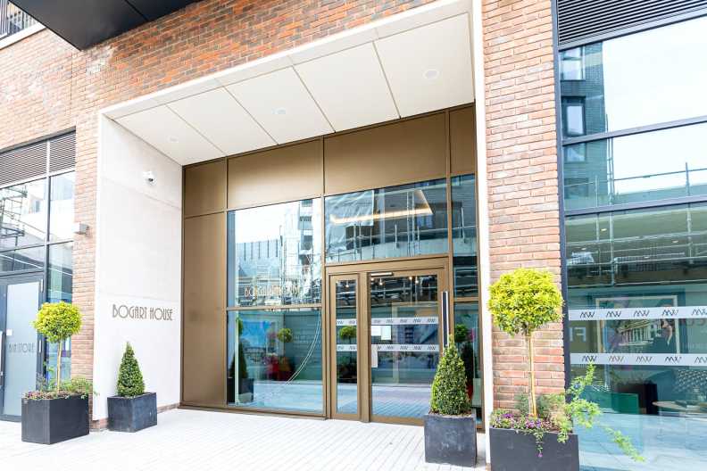 2 bedrooms apartments/flats to sale in Filmworks Walk, Ealing-image 14