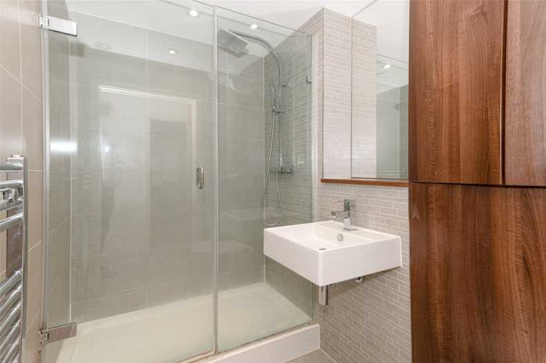 2 bedrooms apartments/flats to sale in Goodchild Road, Woodberry Down-image 9