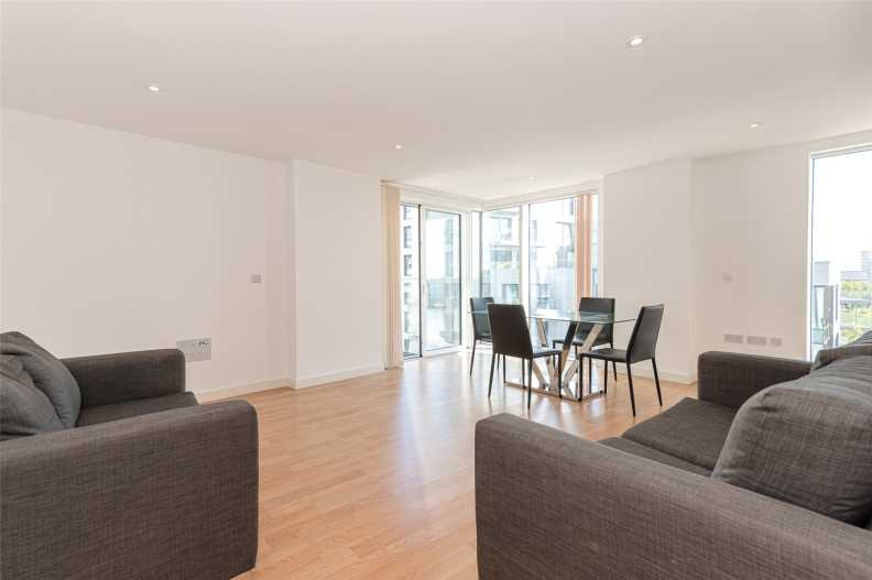 2 bedrooms apartments/flats to sale in Goodchild Road, Woodberry Down-image 8