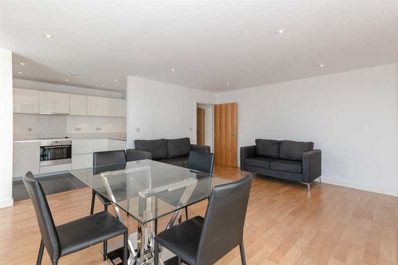 2 bedrooms apartments/flats to sale in Goodchild Road, Woodberry Down-image 15