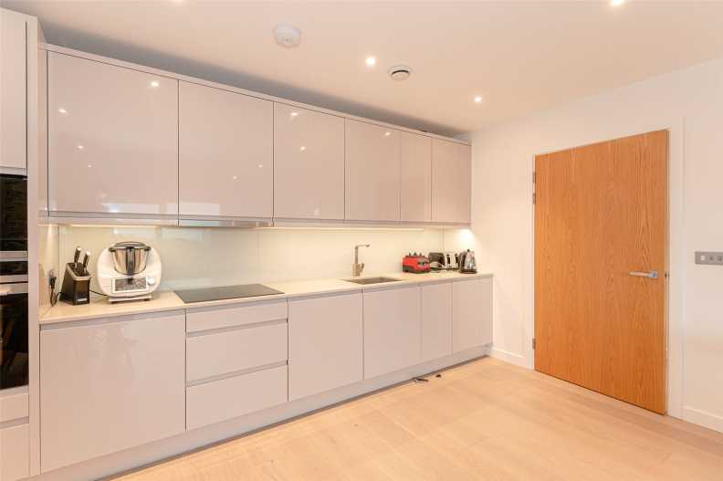 2 bedrooms apartments/flats to sale in Thonrey Close, Colindale Gardens, Colindale-image 13