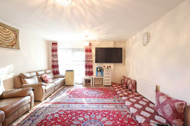 2 bedrooms apartments/flats to sale in Mannock Close, Colindale-image 10