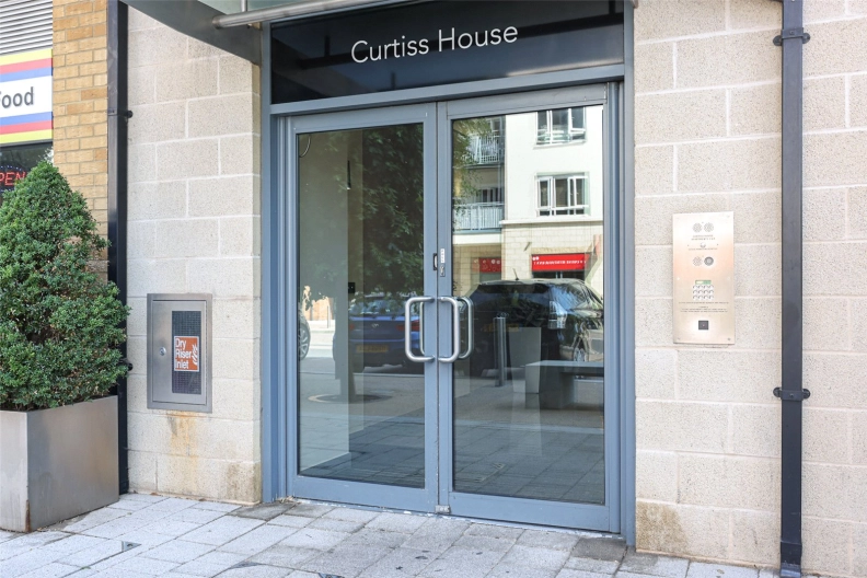 2 bedrooms apartments/flats to sale in Heritage Avenue, Beaufort Park, Colindale-image 13