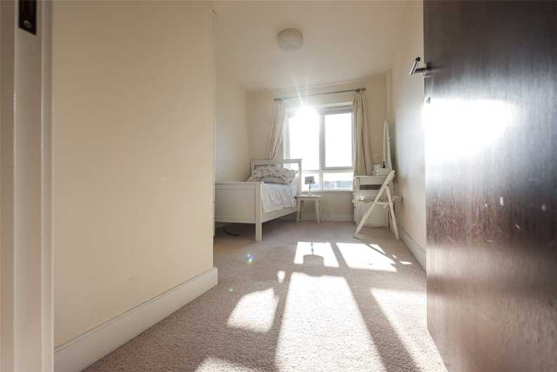 2 bedrooms apartments/flats to sale in Aerodrome Road, Beaufort Park, Colindale-image 7