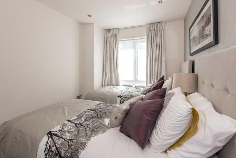 2 bedrooms apartments/flats to sale in Boulevard Drive, Beaufort Park, Colindale-image 6