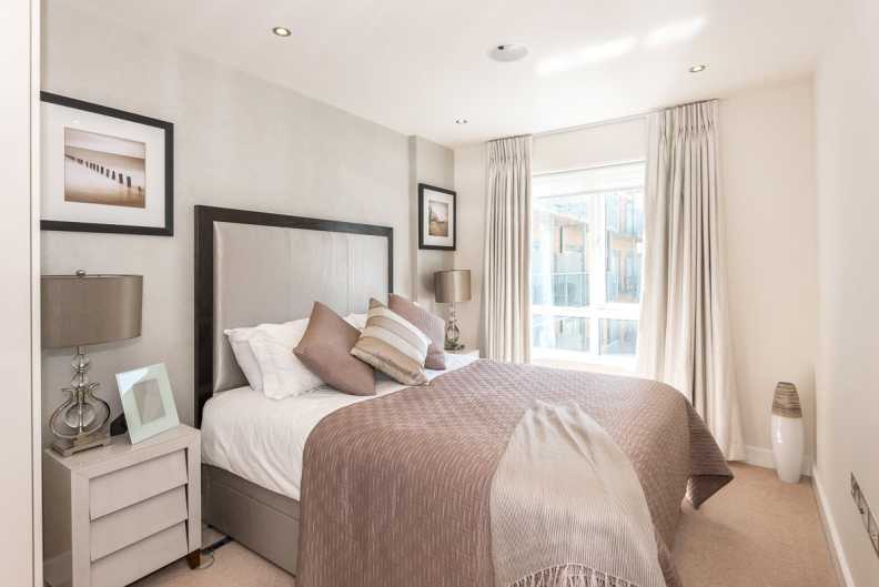 2 bedrooms apartments/flats to sale in Boulevard Drive, Beaufort Park, Colindale-image 3